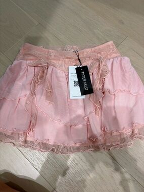 Women’s Tiger Mist pink flowy skirt size XS NWT